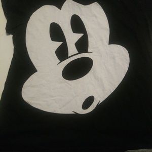 Woman's Walt Disney Mickey Mouse t-shirt